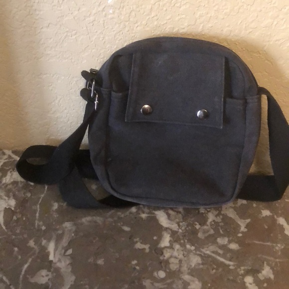 Oulilai Satchel Black Canvas Bag - Picture 2 of 3